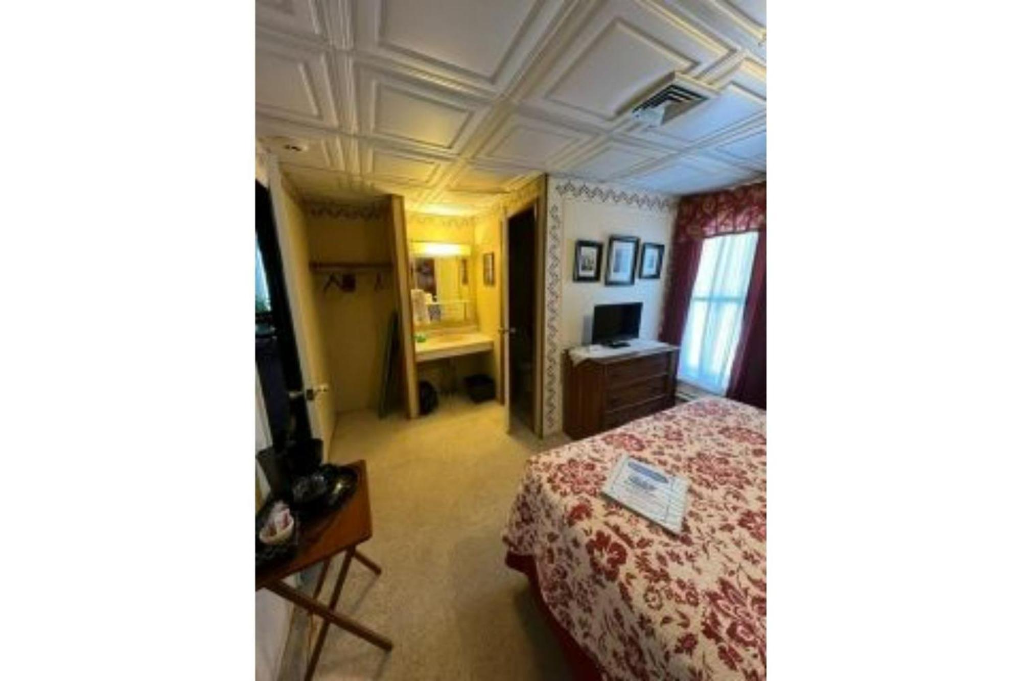 The Bavarian Manor Hotel Purling Room photo